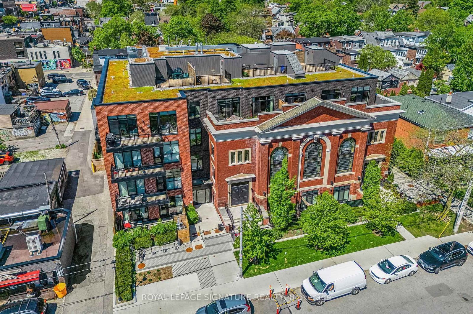 #206 - 14 Dewhurst Boulevard
