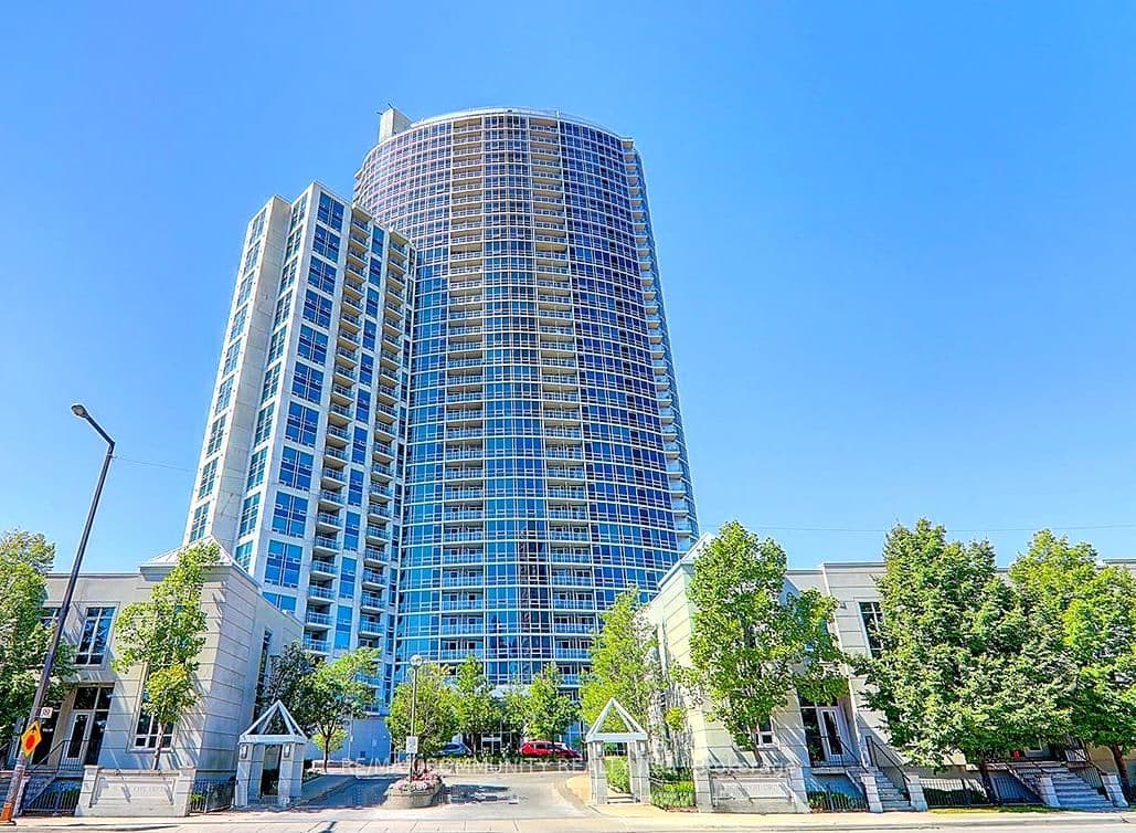 #907 - 83 Borough Drive