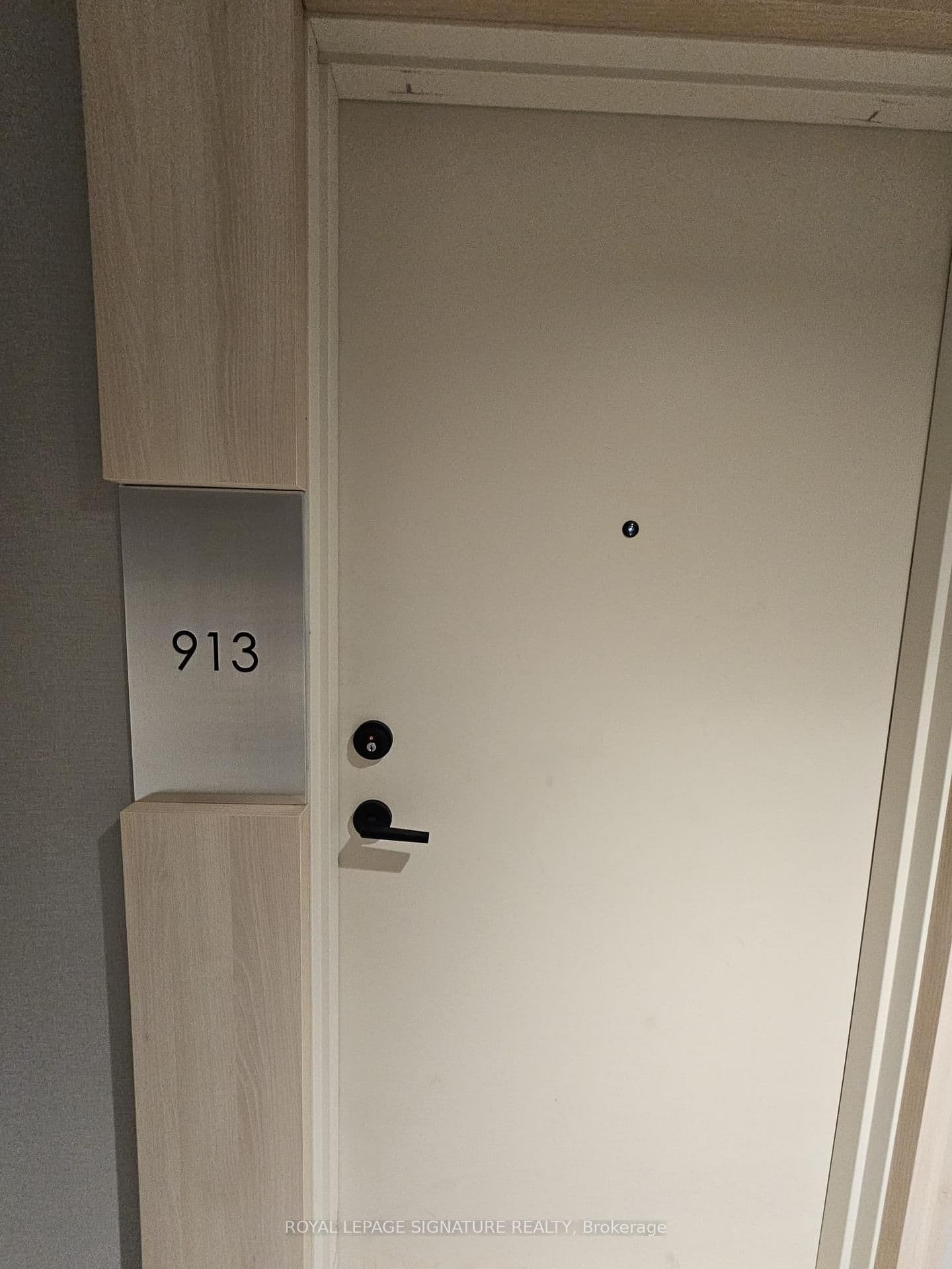 1050 Eastern Avenue, Unit 913