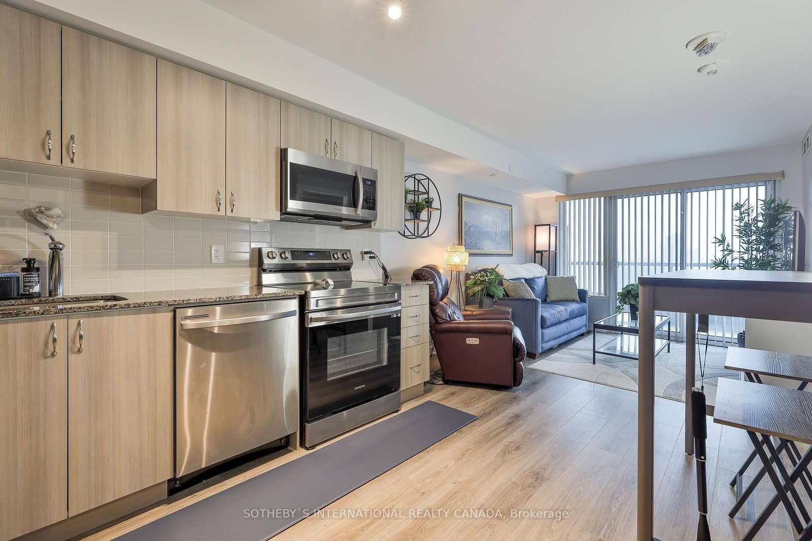 1480 Bayly Street, Unit 1002