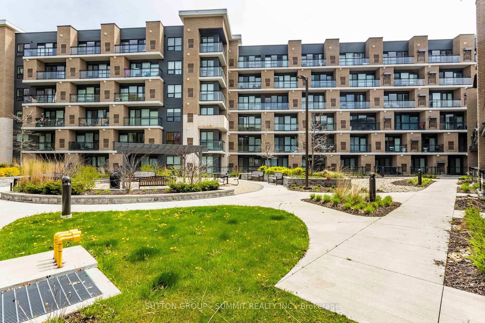 1 FALAISE Road, Unit 120