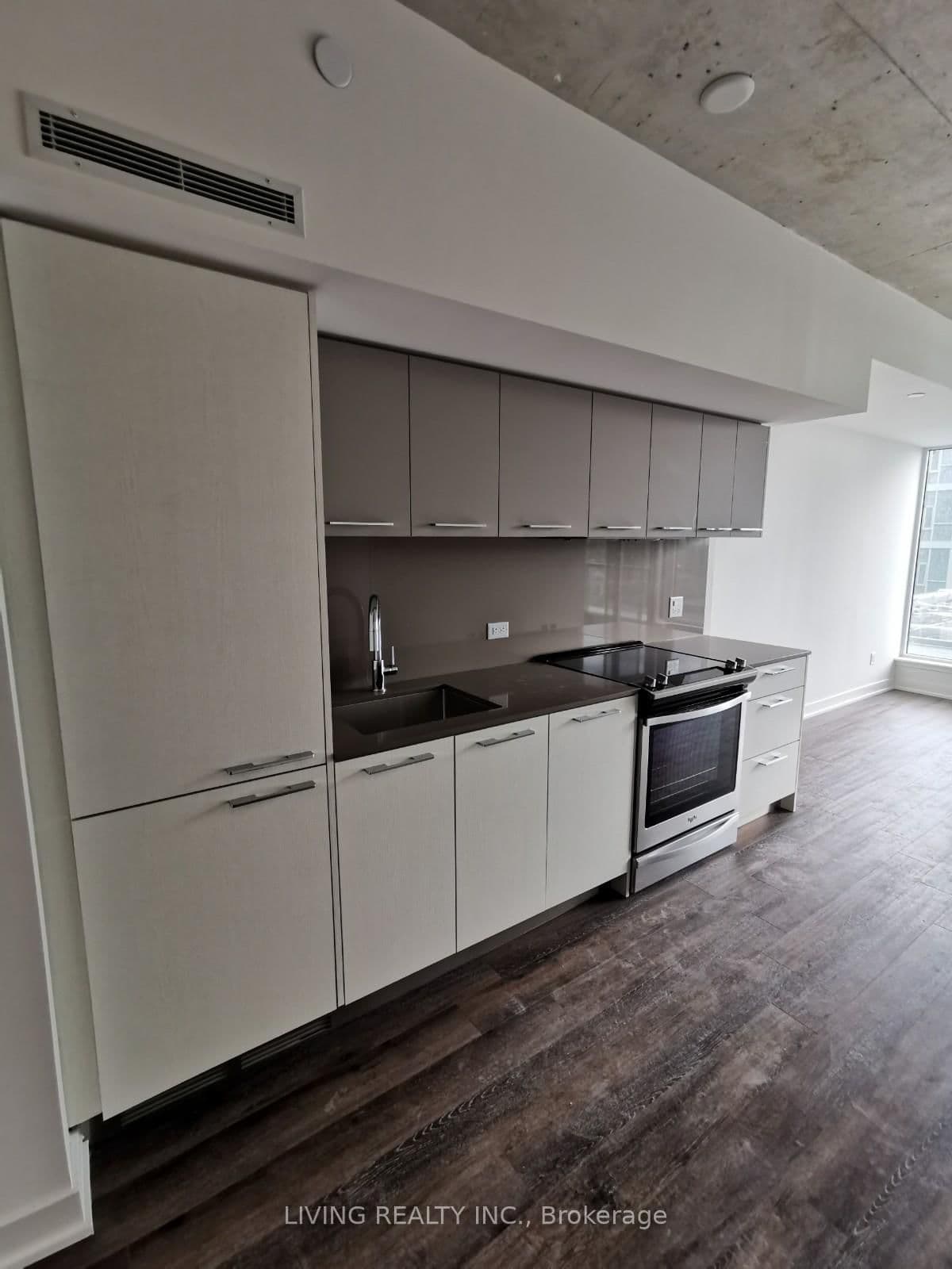 30 Baseball Place, Unit 521