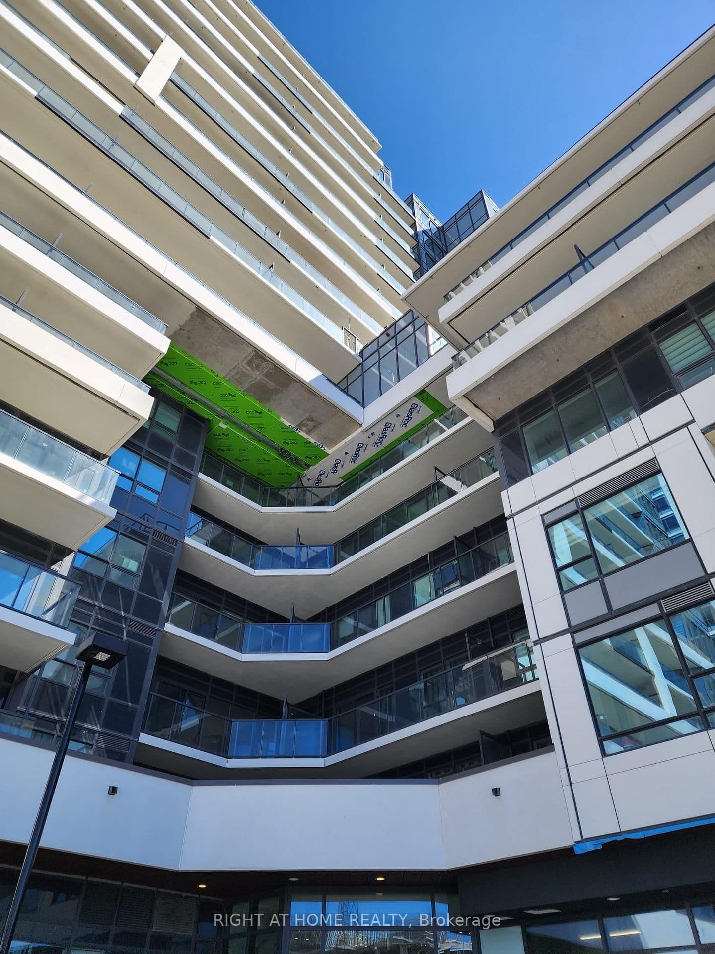 1480 Bayly Street, Unit 1608