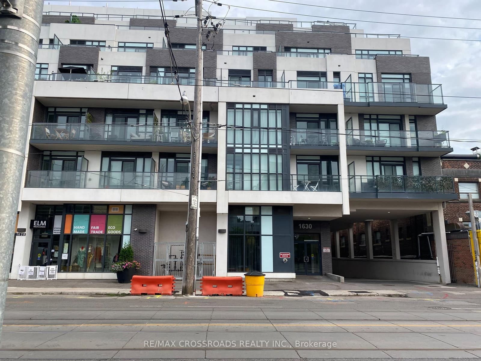 1630 Queen Street E, Unit 414