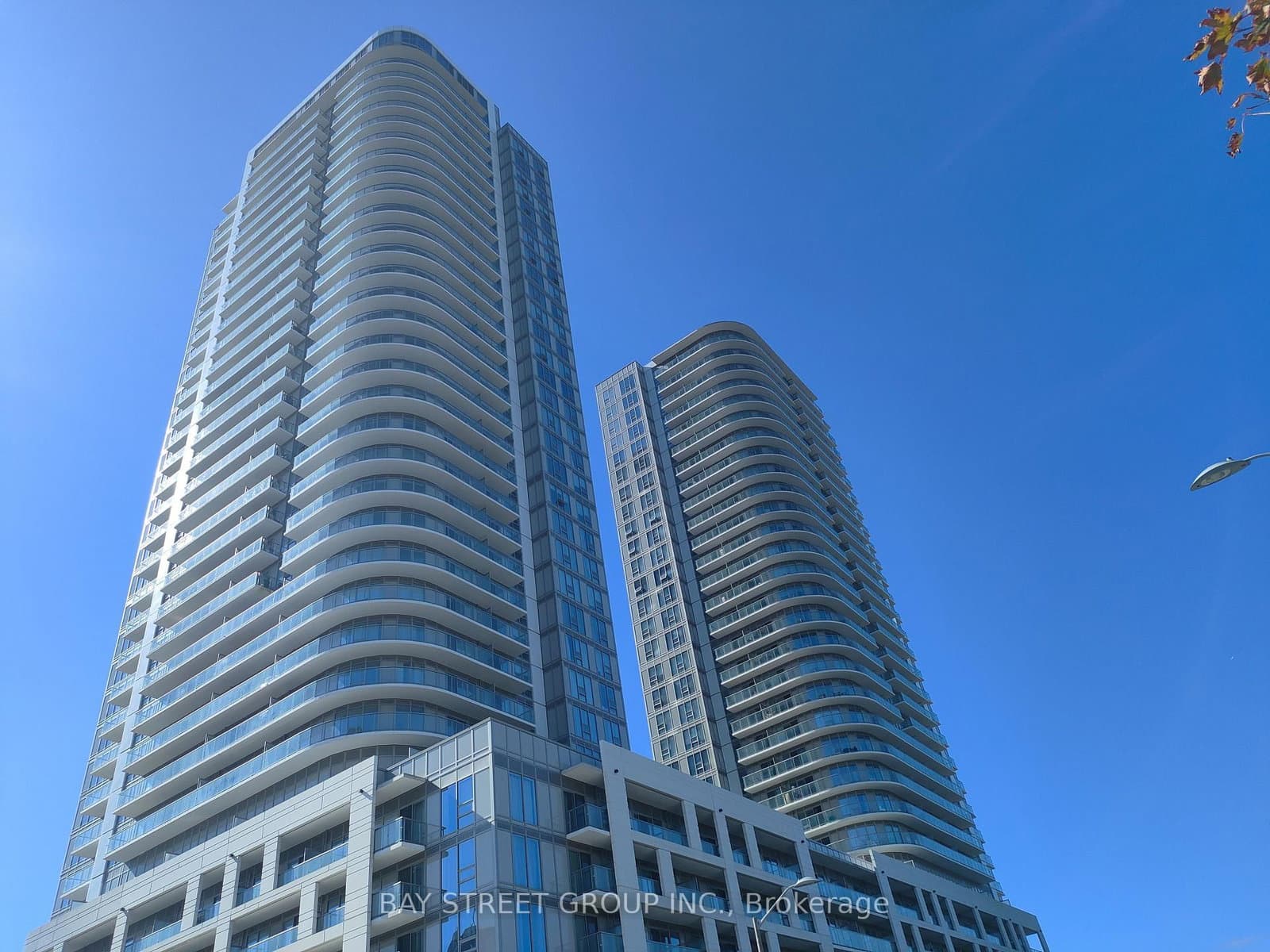 2031 Kennedy Road, Unit 927