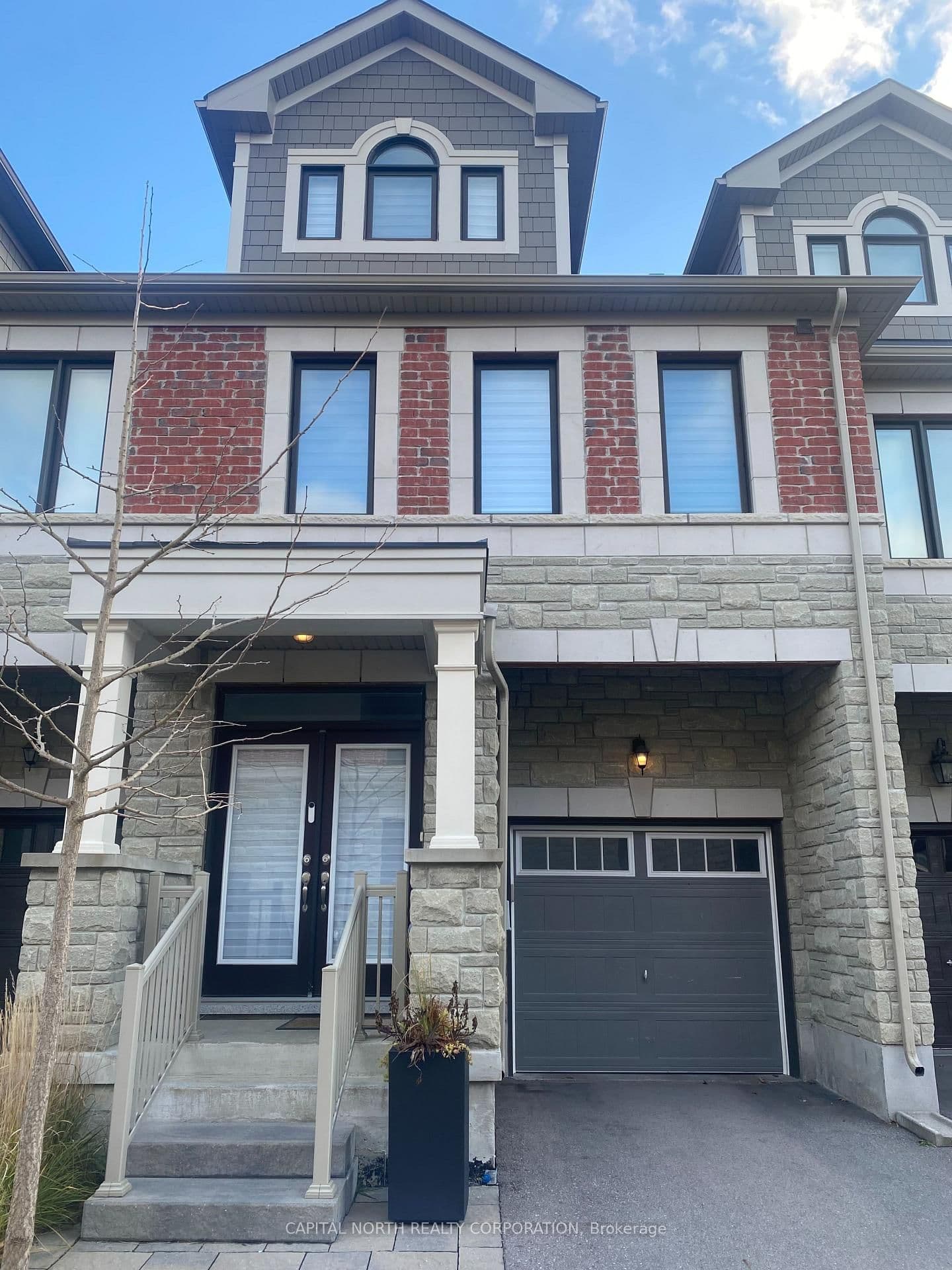 60 Hiawatha Court