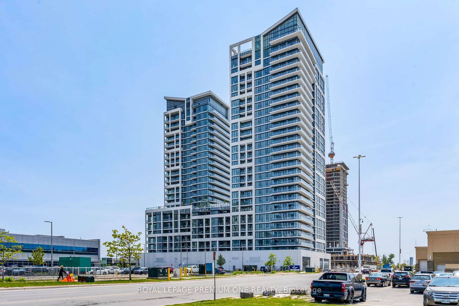 8960 Jane Street, Unit 615