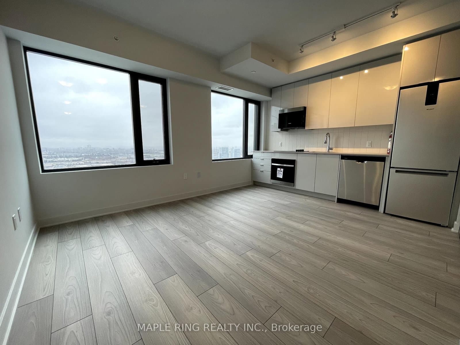 2920 Highway 7 Road, Unit 2207