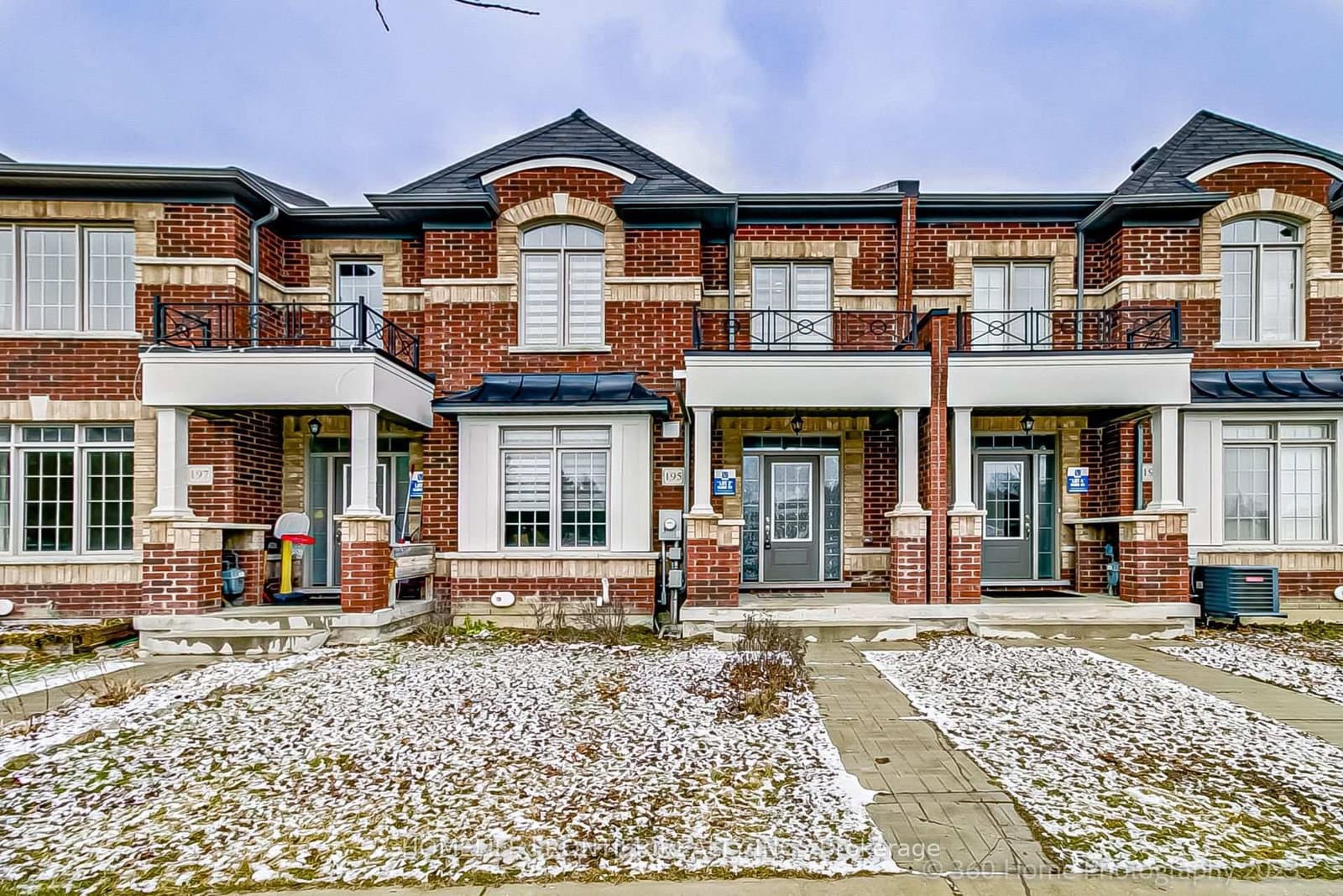 195 Beechborough Crescent