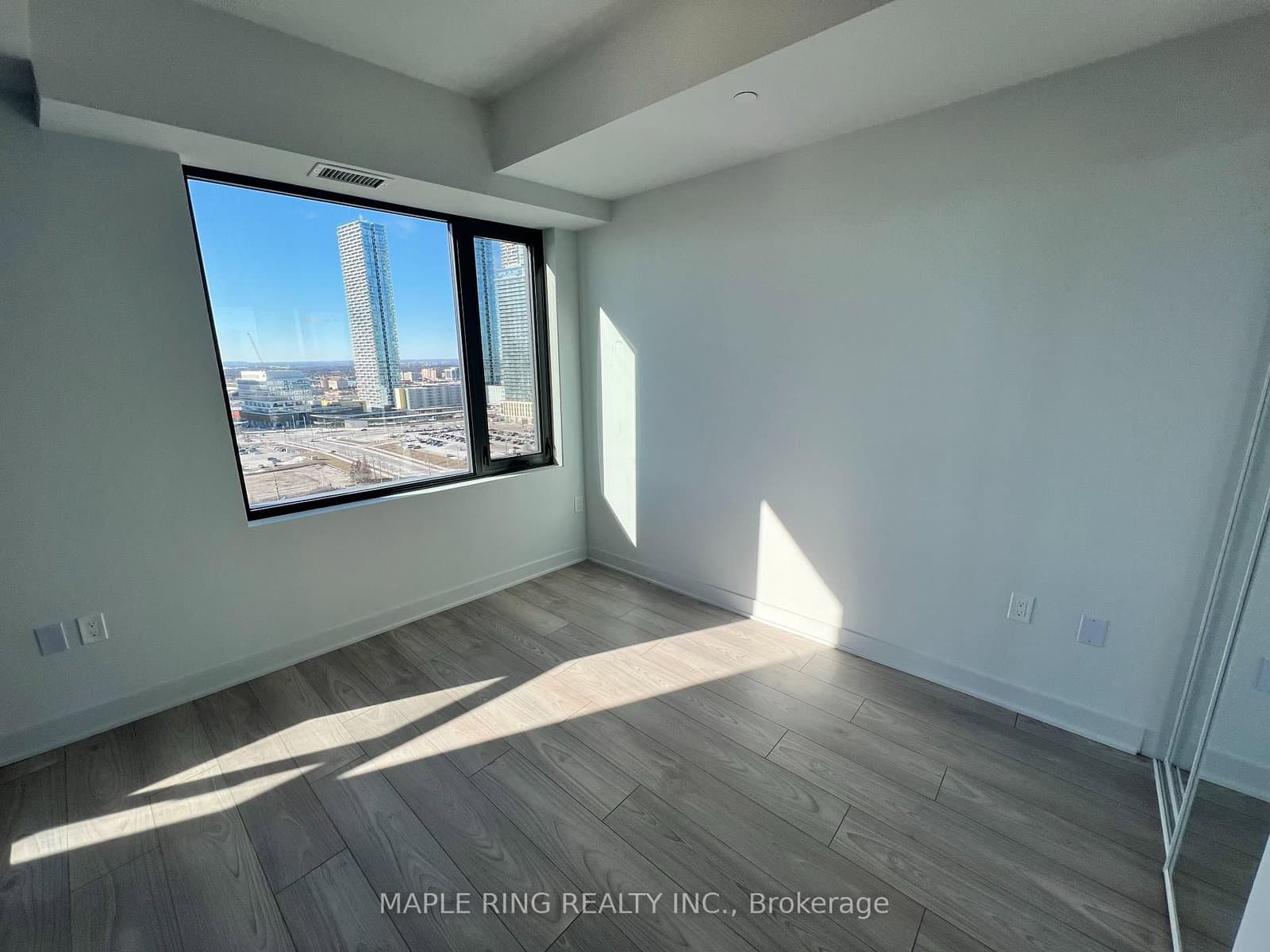 2920 Highway 7 Road, Unit 1612