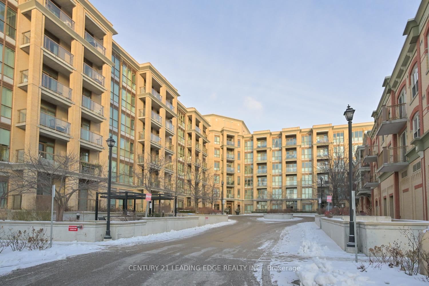 68 Main Street N, Unit 302