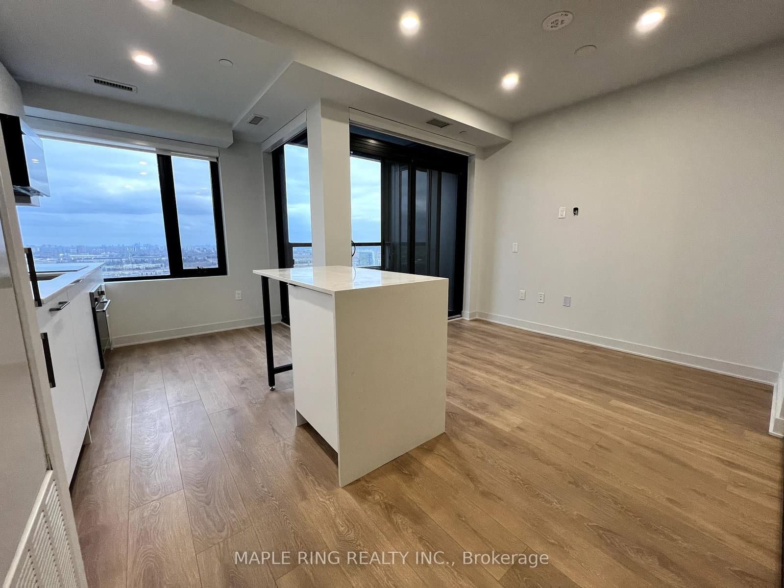 2920 Highway 7 Road, Unit 2208