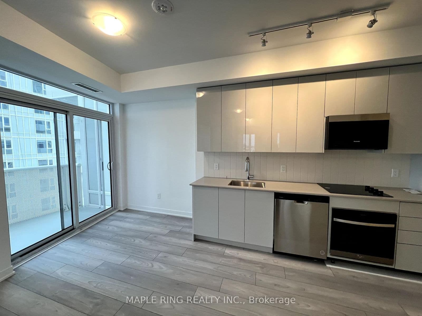 498 Caldari Road, Unit 1030
