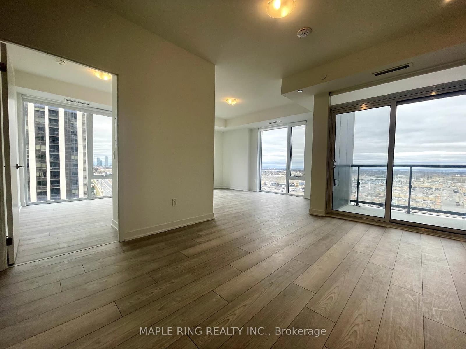 10 Abeja Street, Unit 1320