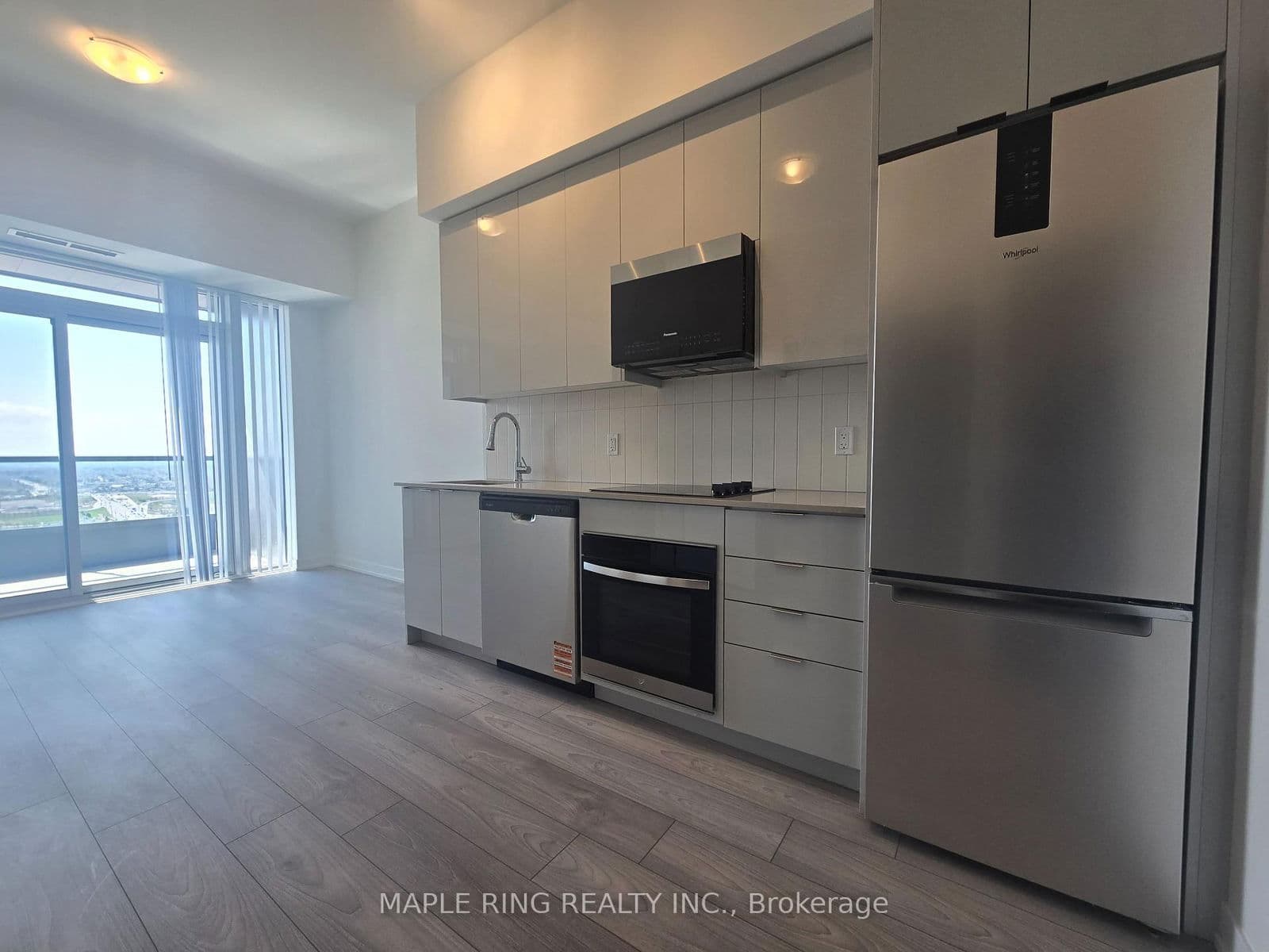 10 Abeja Street, Unit 2701