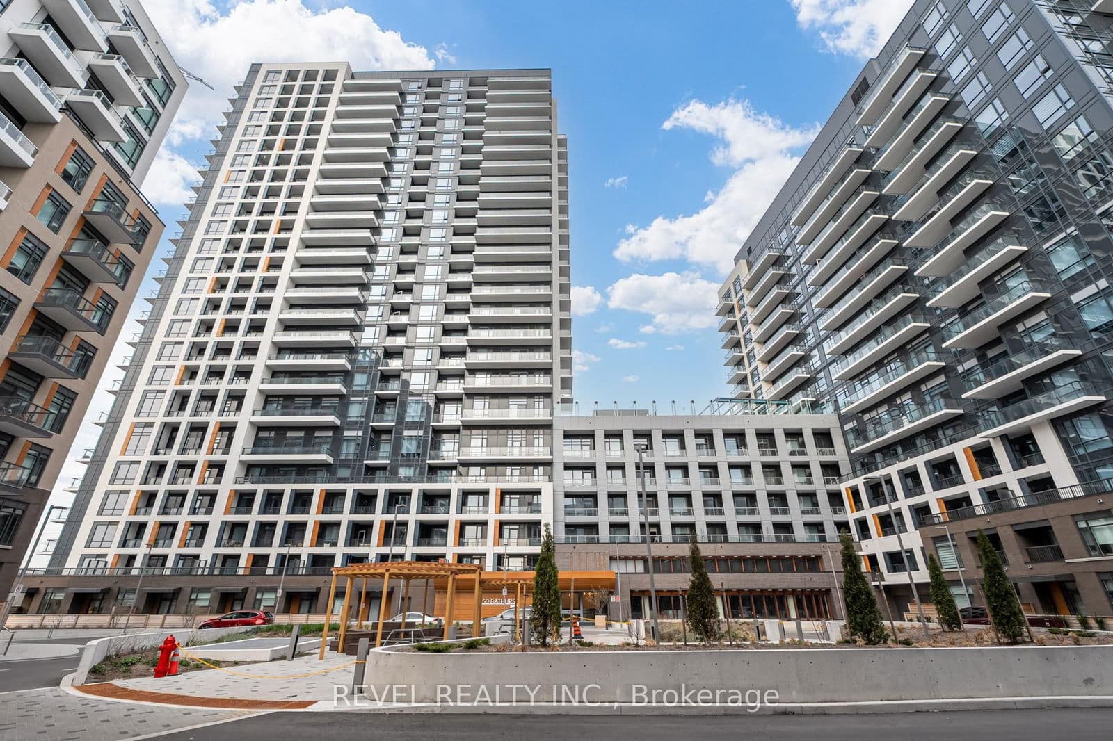 7950 Bathurst Street, Unit 404