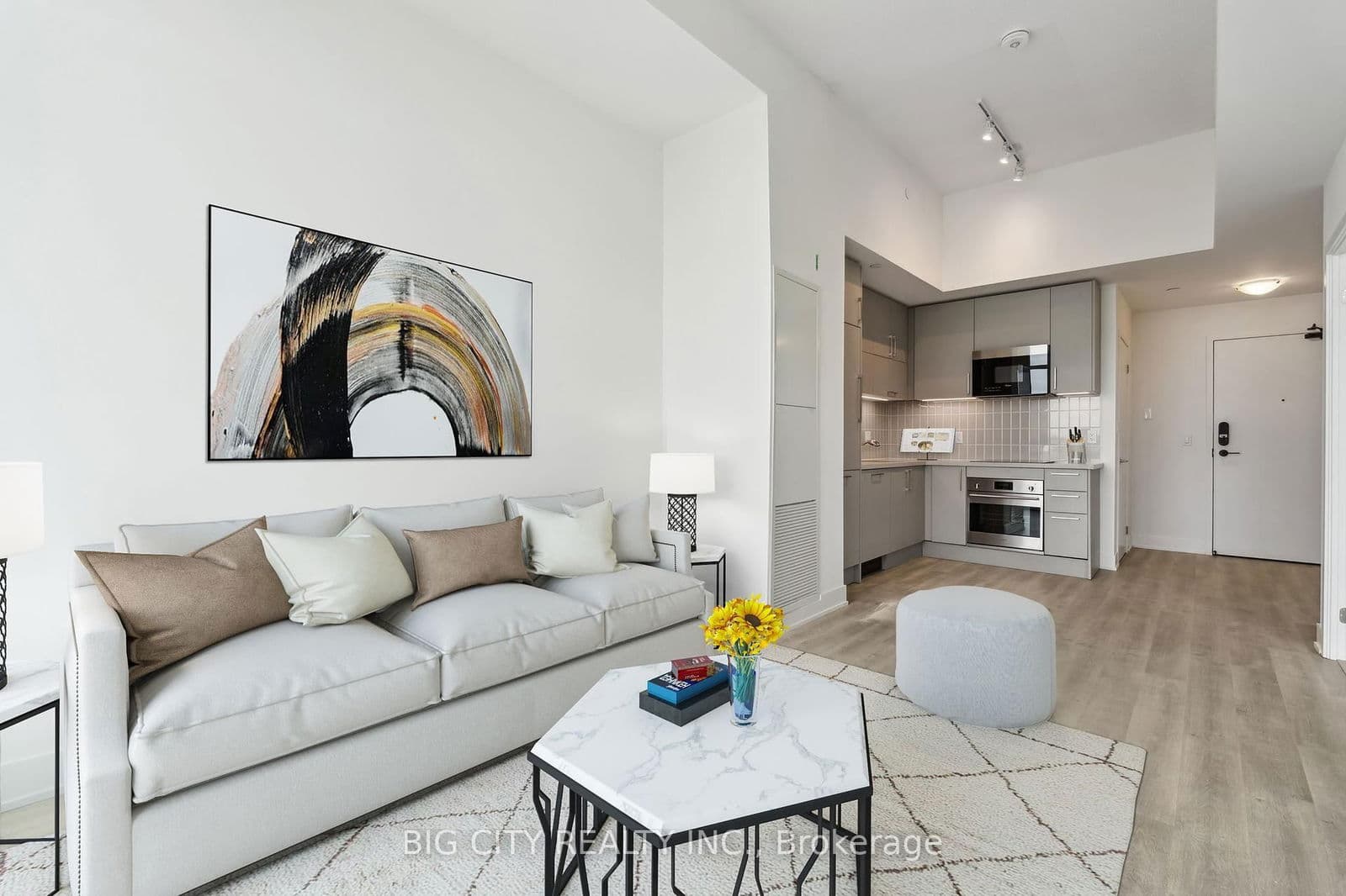 38 Andre de Grasse Street, Unit 804
