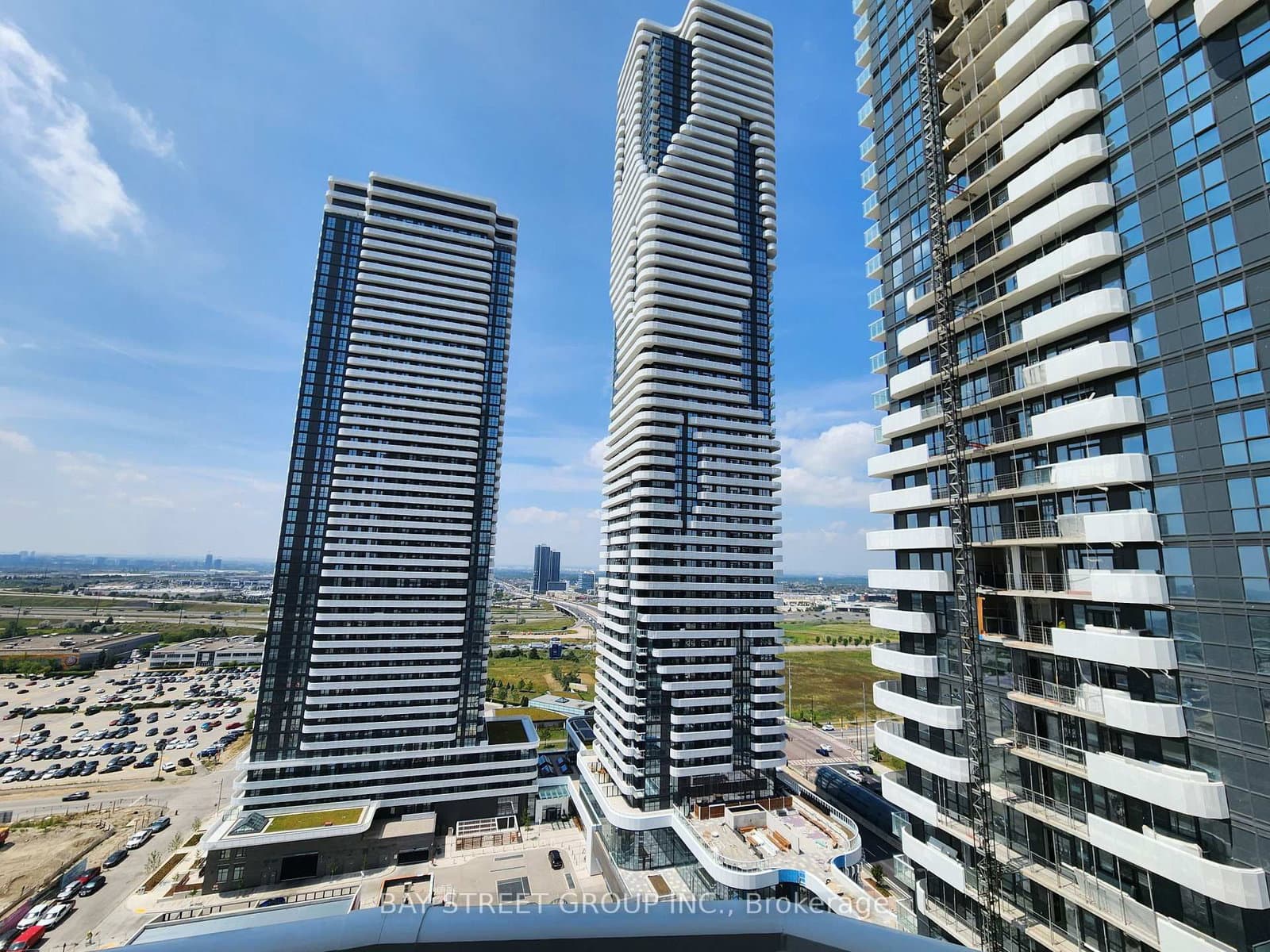 28 Interchange Way, Unit 2203