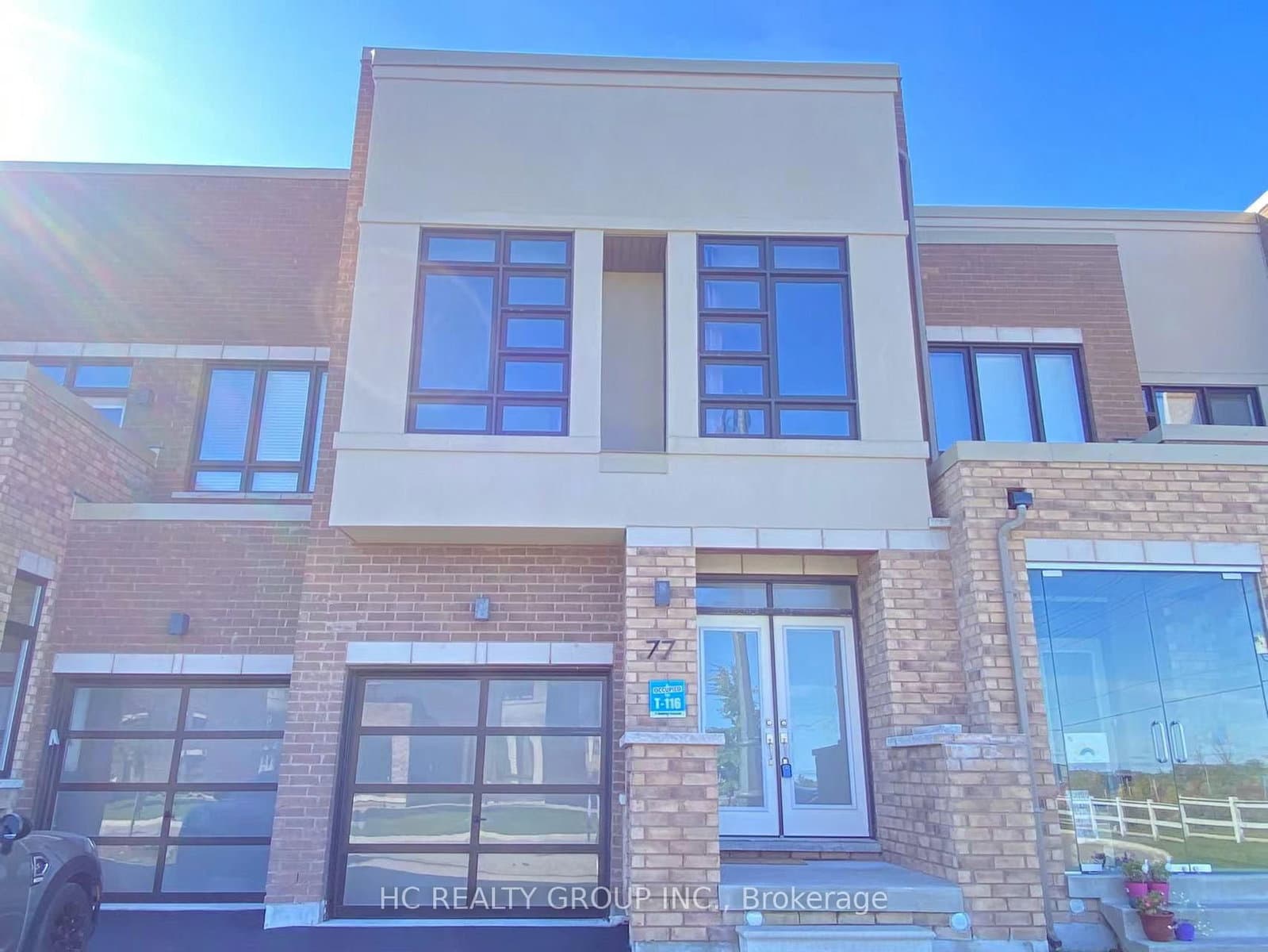 77 Denarius Crescent