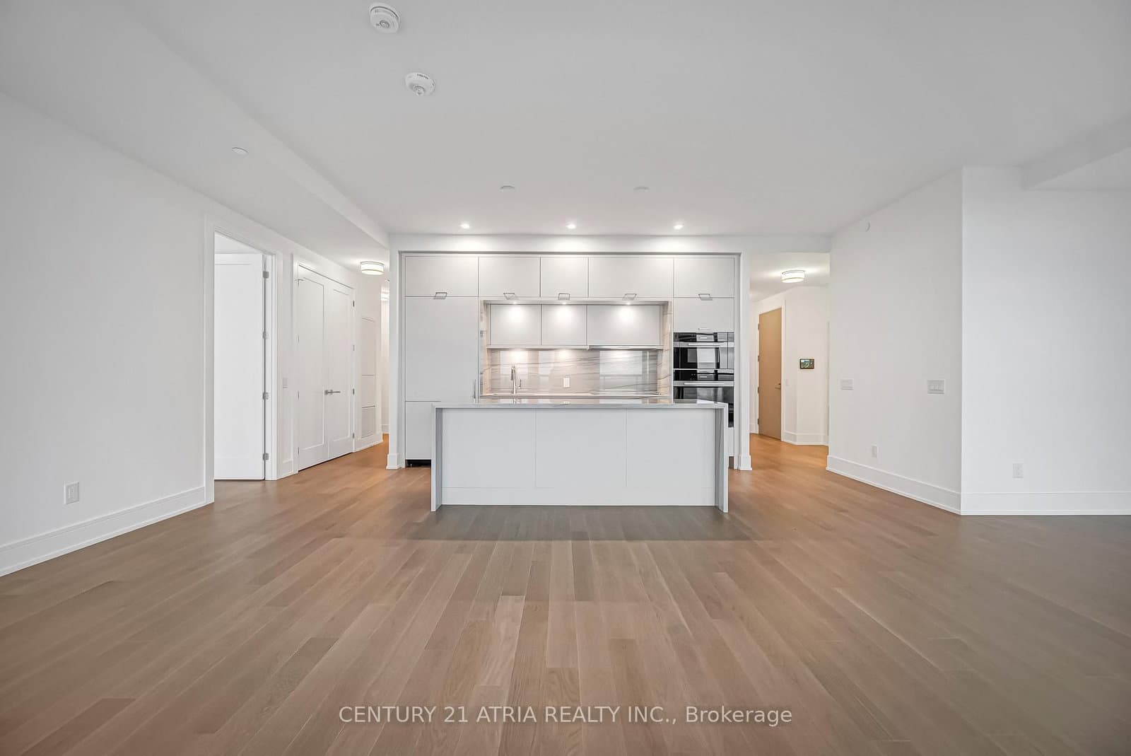 397 Royal Orchard Boulevard, Unit 806