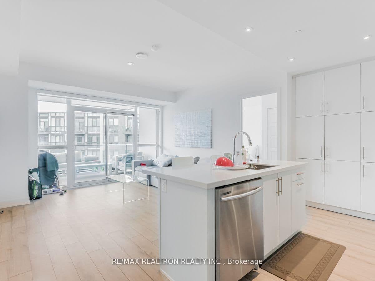 #329 - 375 Sea Ray Avenue