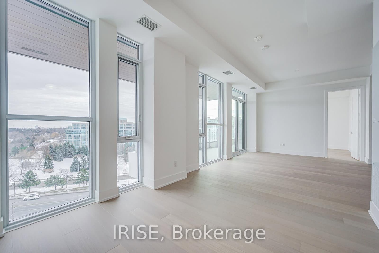 399 Royal Orchard Boulevard, Unit 1016