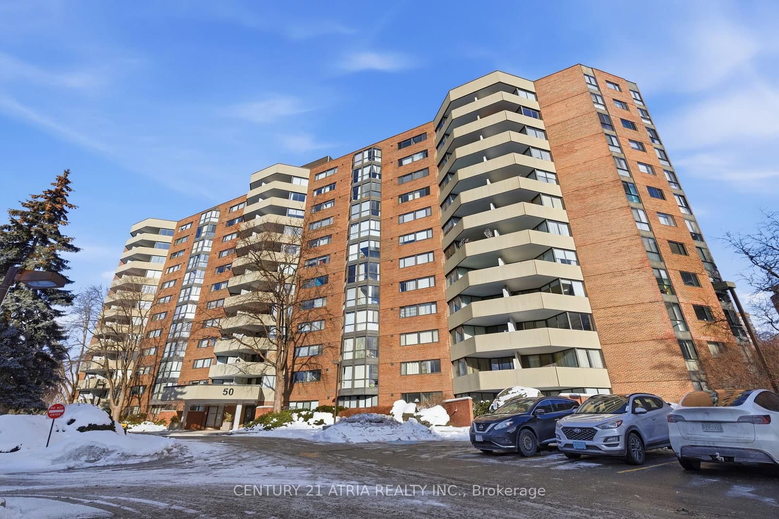 #909 - 50 Baif Boulevard