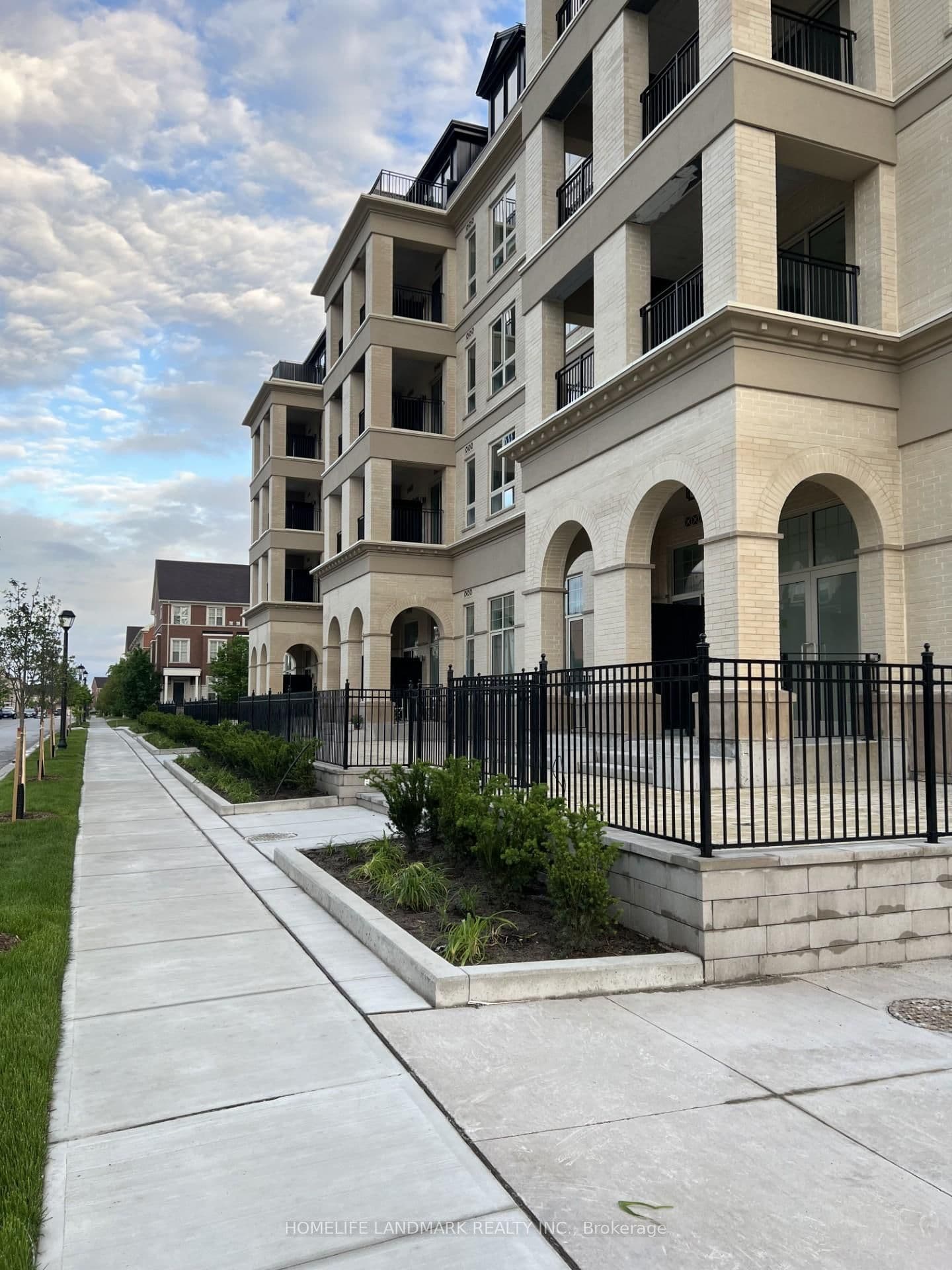 101 Cathedral High Street, Unit 106