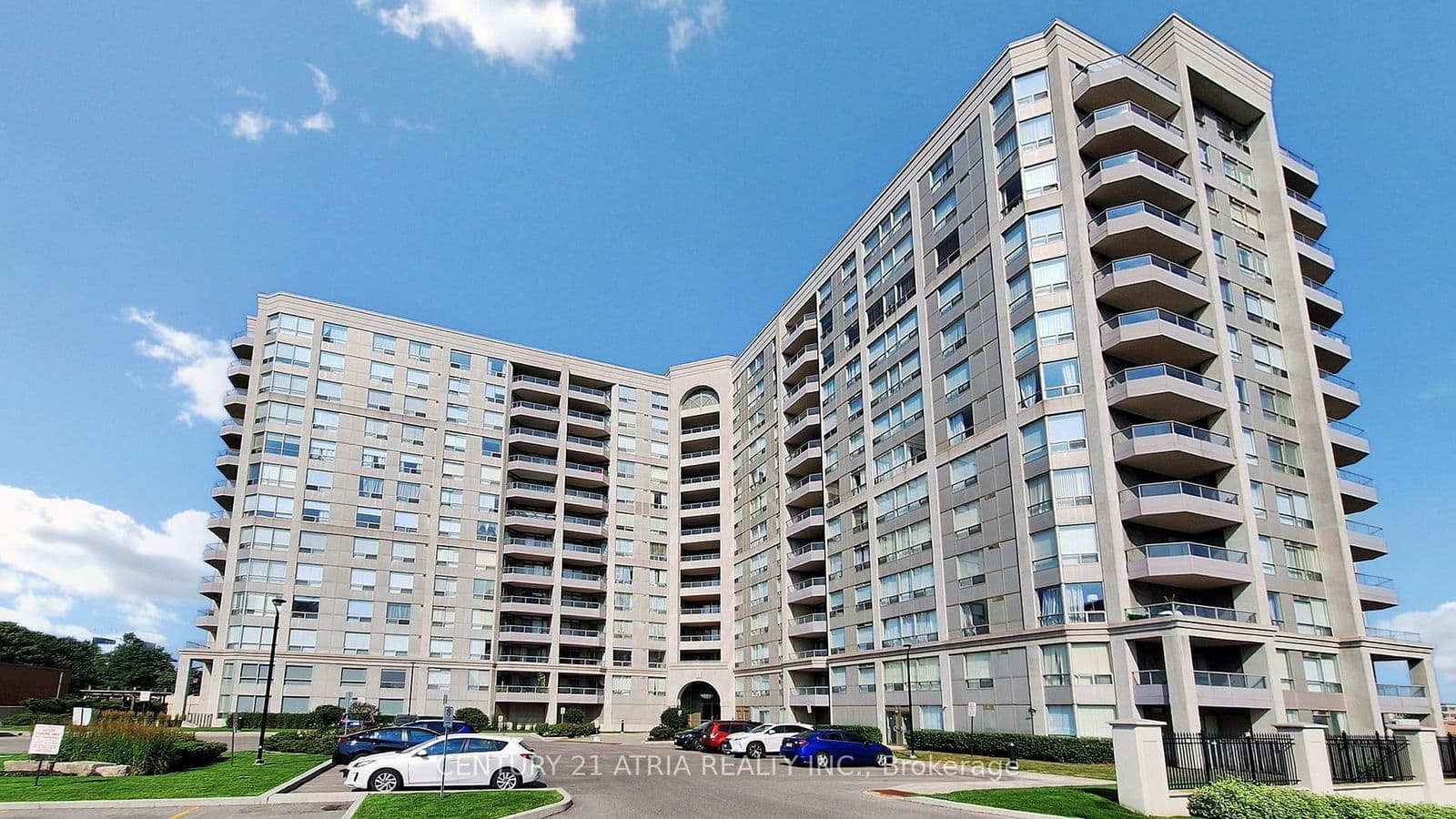 #719 - 9015 Leslie Street