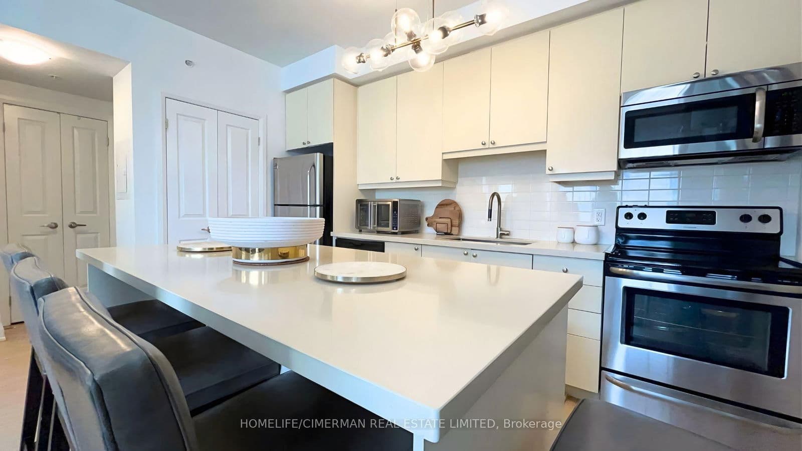 12 Woodstream Boulevard, Unit 118