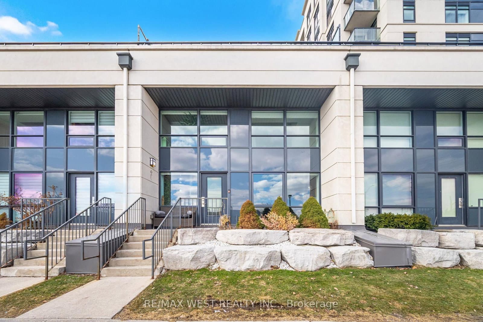 #110 - 12 Woodstream Boulevard