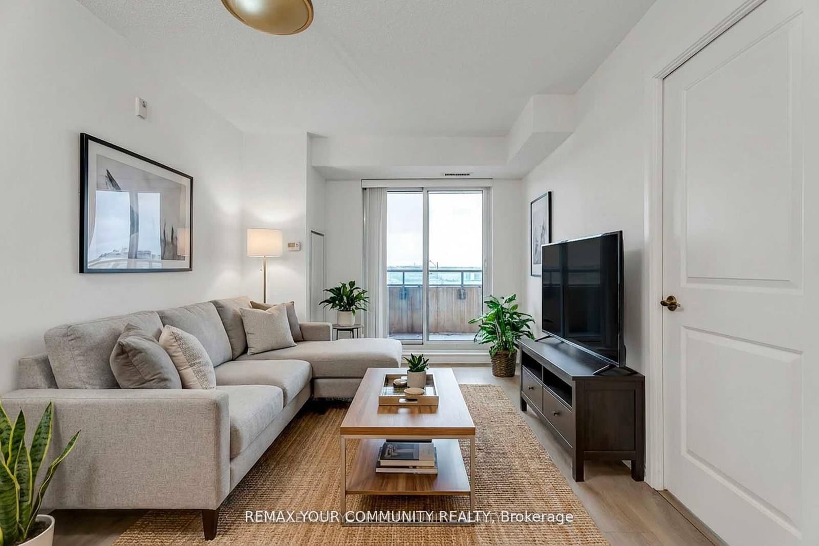 #420 - 75 Norman Bethune Avenue