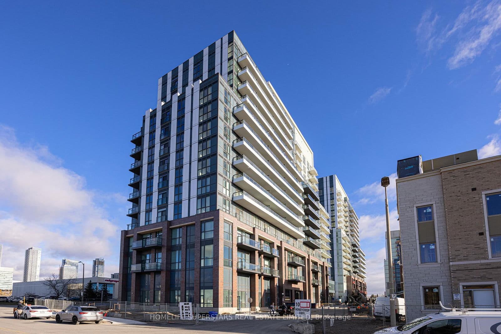 #207 - 10 Honeycrisp Crescent