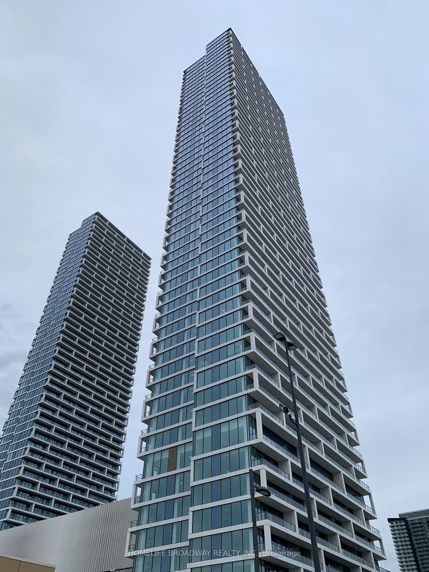 5 Buttermill Avenue, Unit 2102