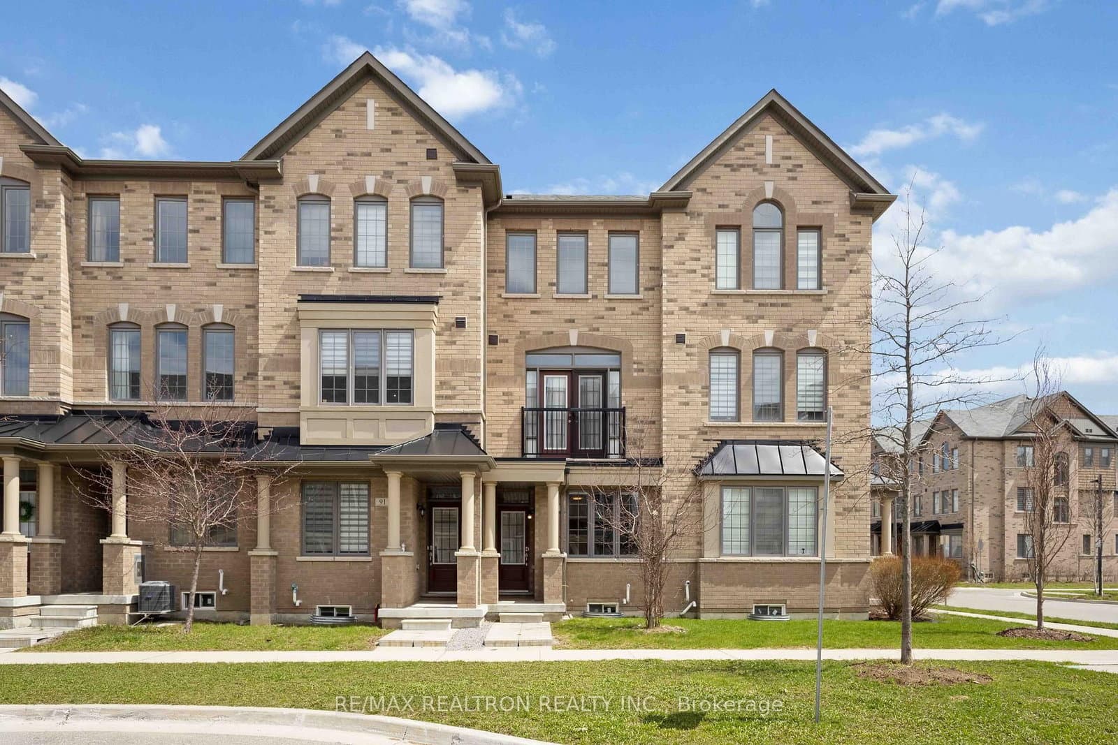 89 Cornell Centre Boulevard