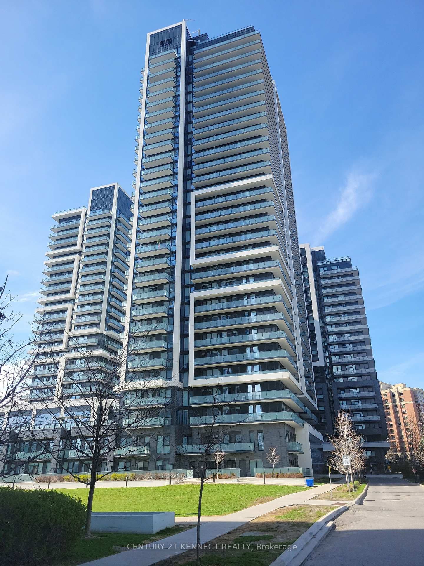 #2606 - 105 Oneida Crescent