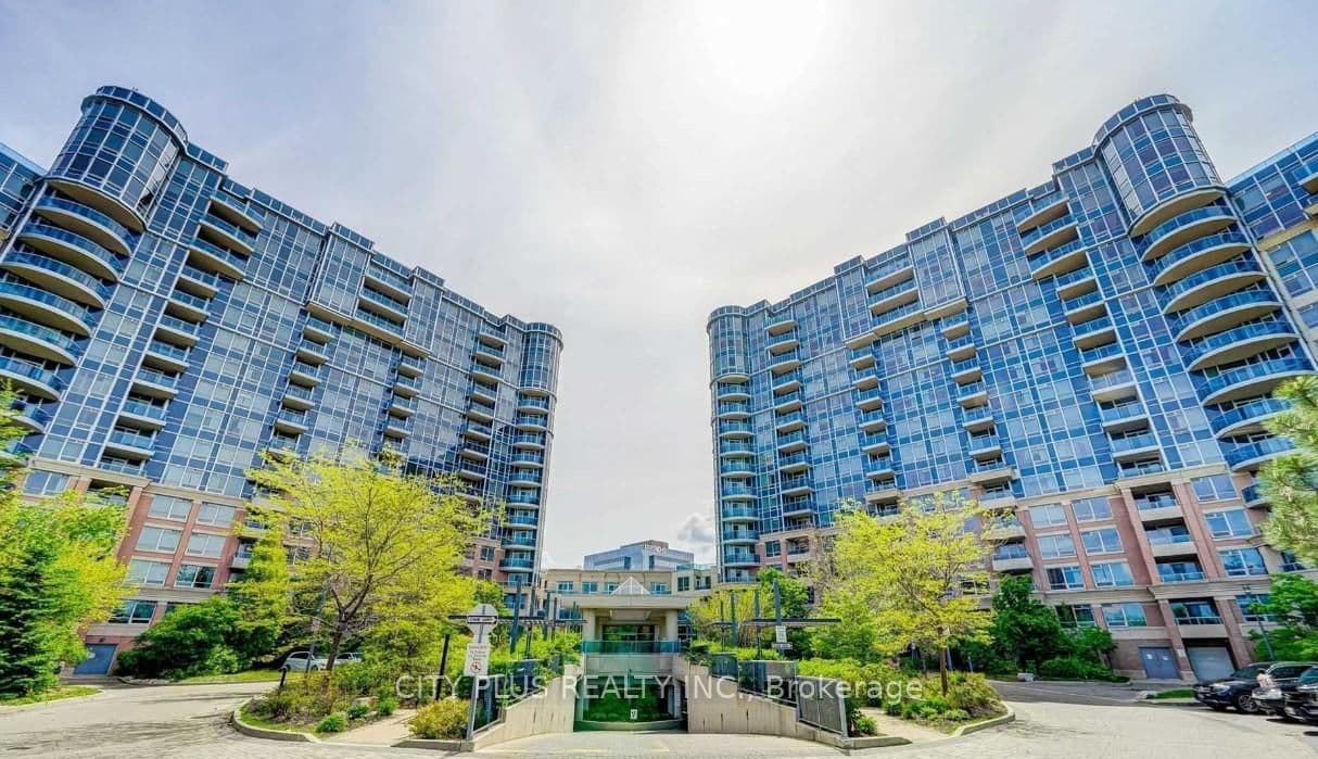 #823 - 33 Cox Boulevard