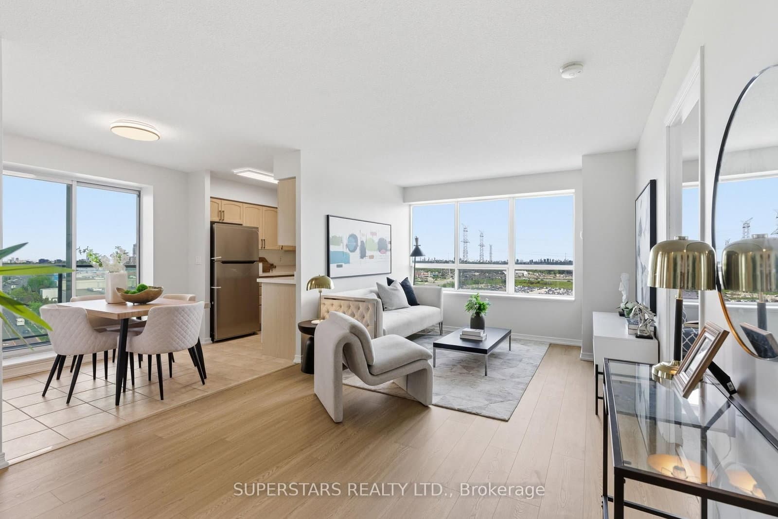 #1204 - 23 Oneida Crescent