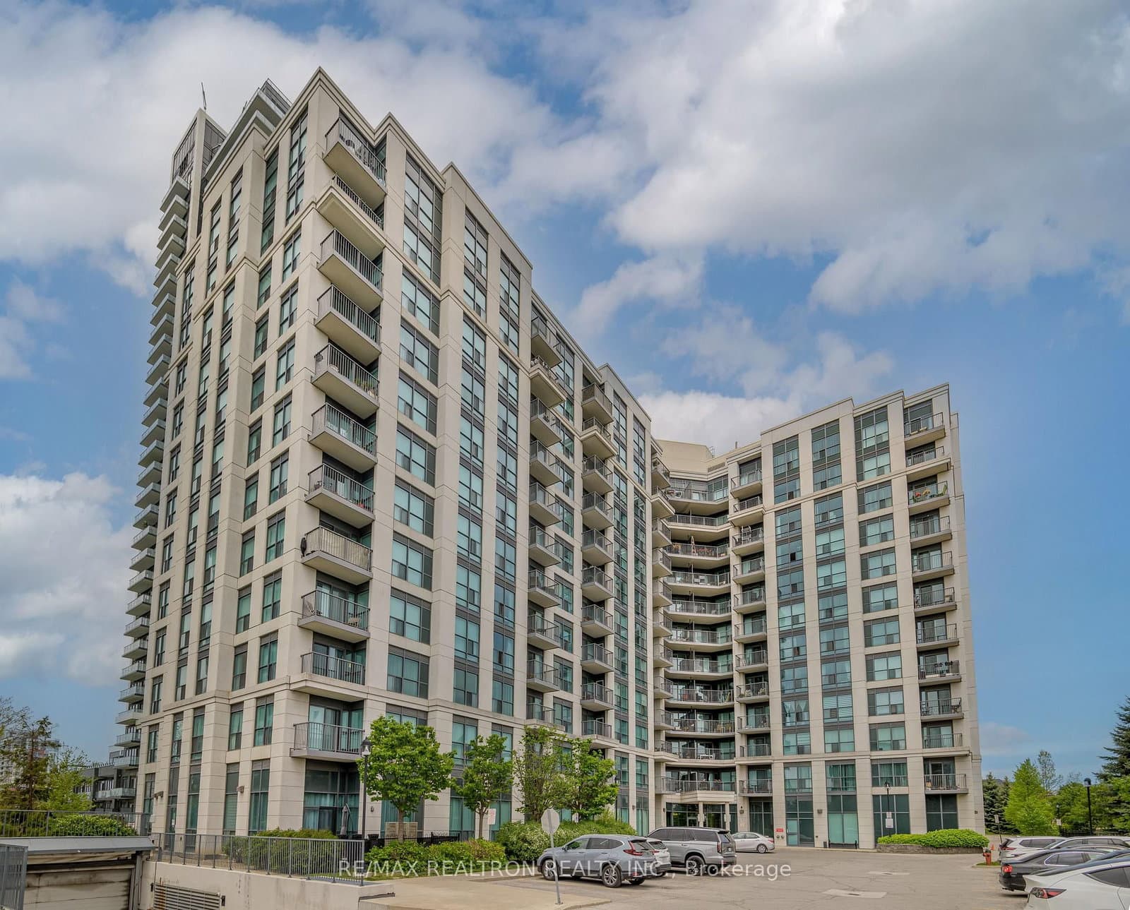 #505 - 185 Oneida Crescent