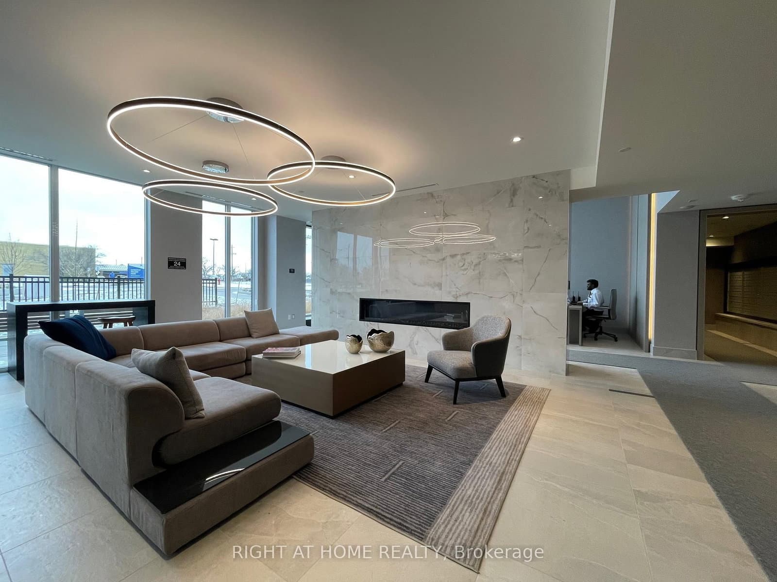 185 Deerfield Road, Unit 404