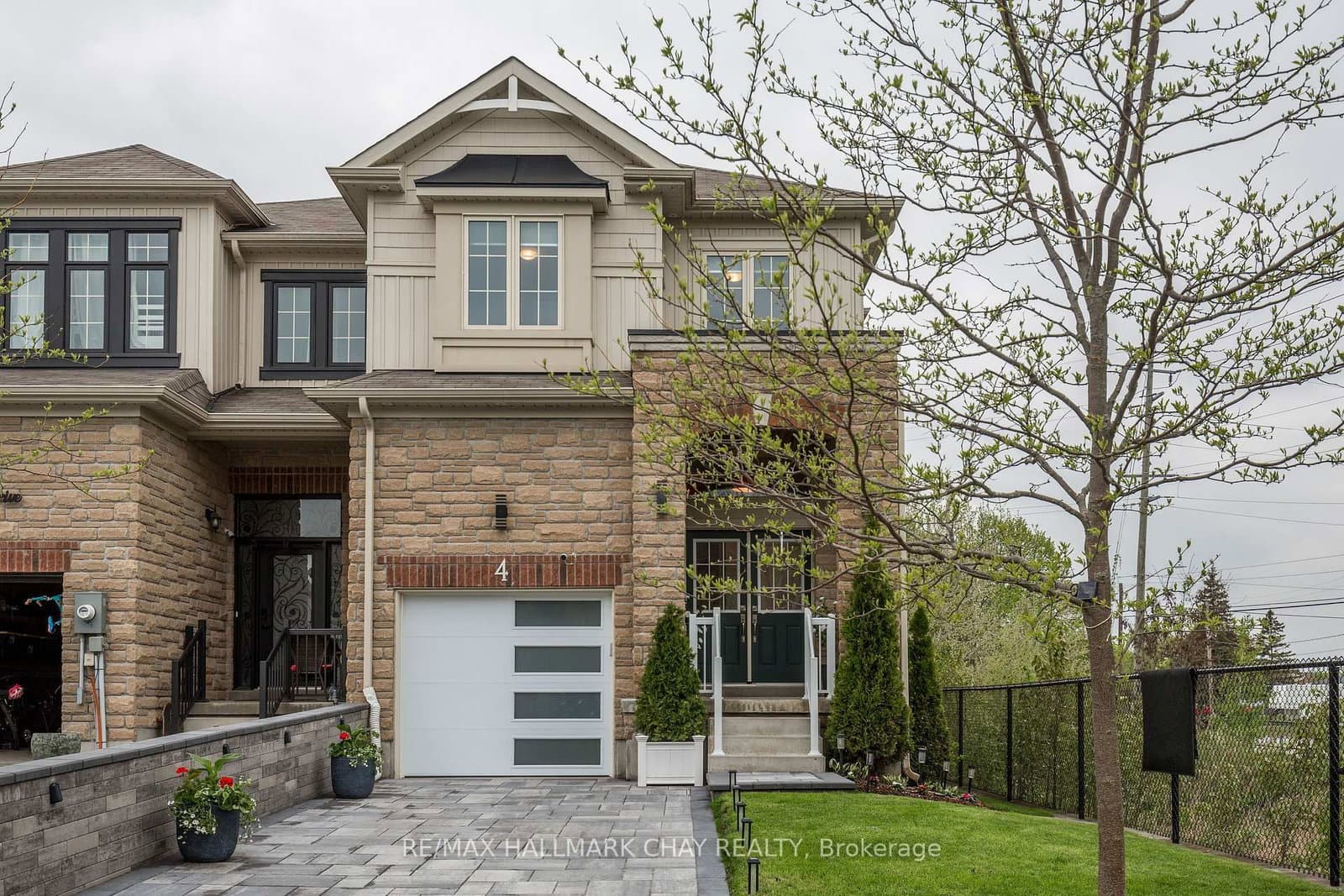 4 Greenwood Drive