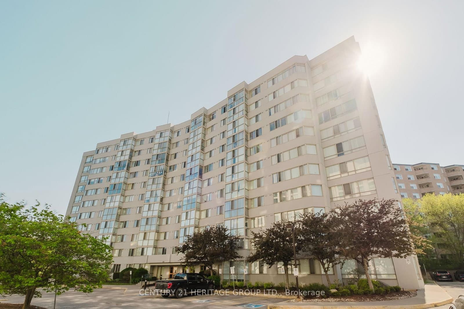 #209 - 270 Davis Drive