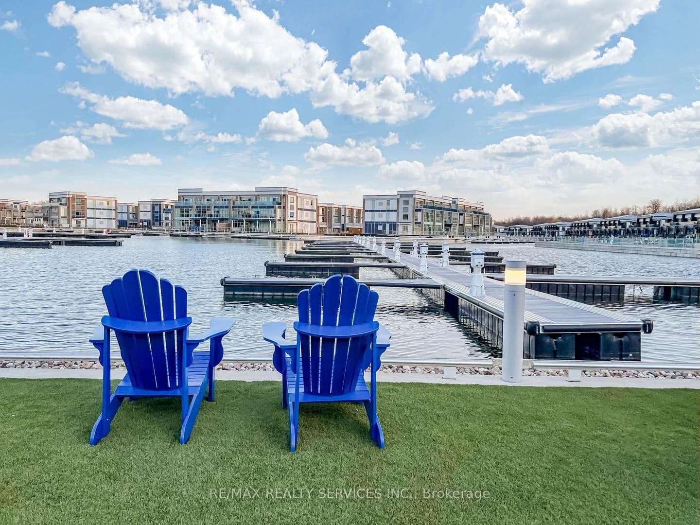 #403 - 415 Sea Ray Avenue