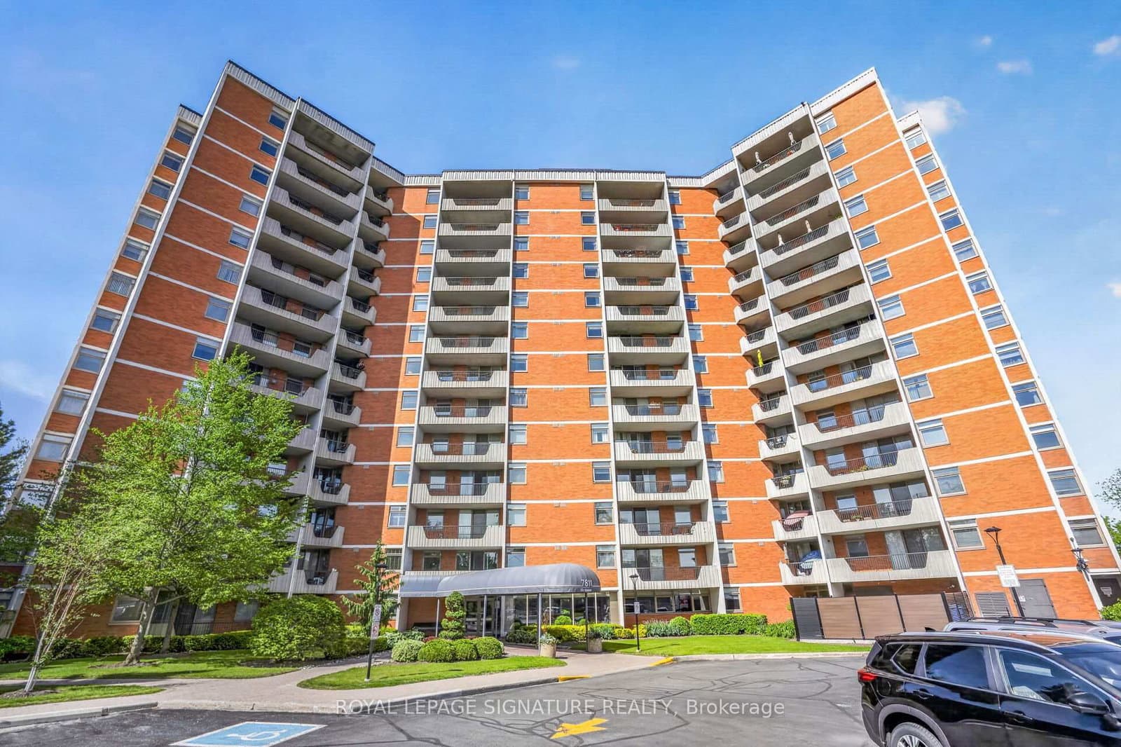 #103 - 7811 Yonge Street