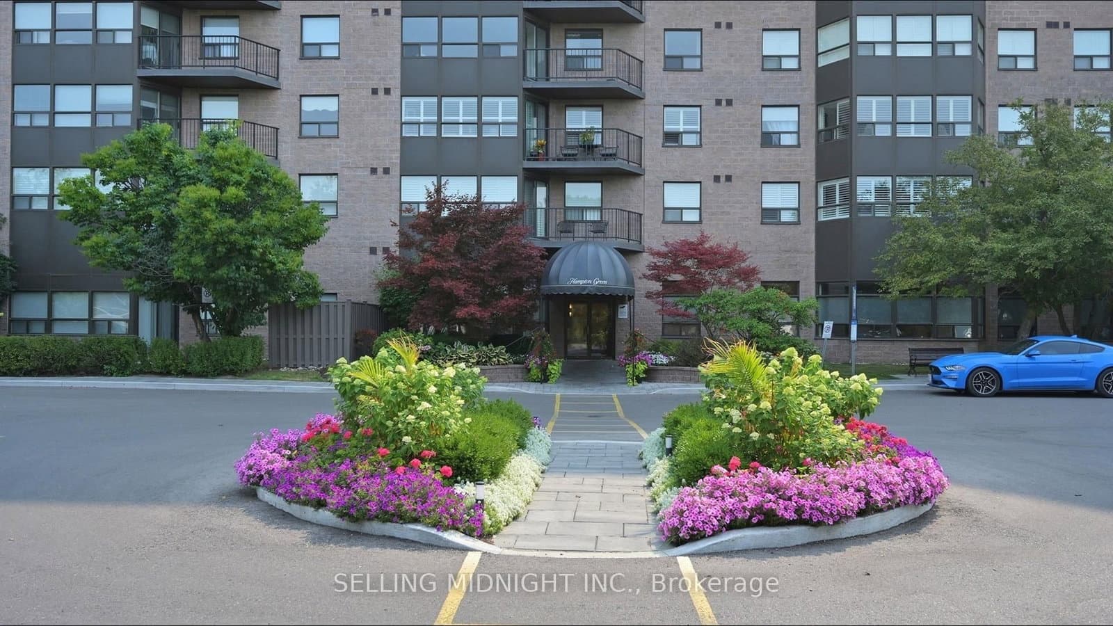 #818 - 2 Raymerville Drive