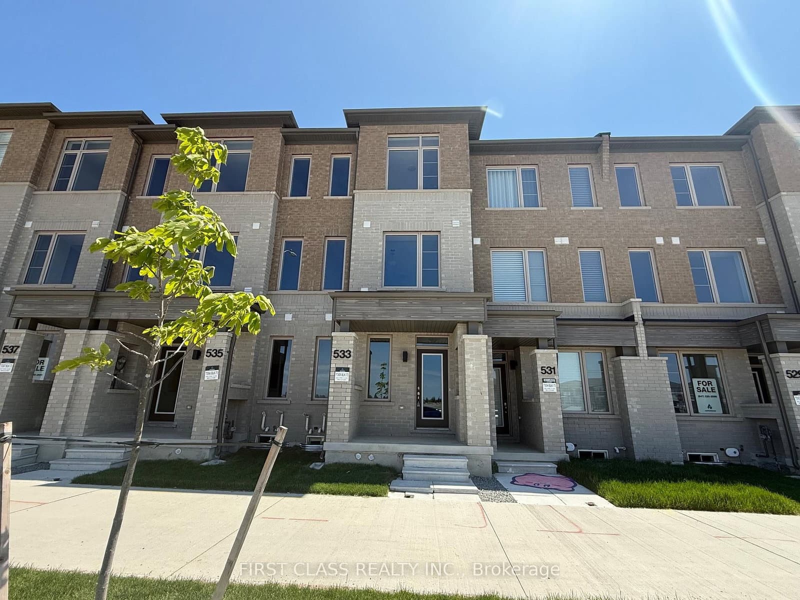 533 Vine Cliff Boulevard