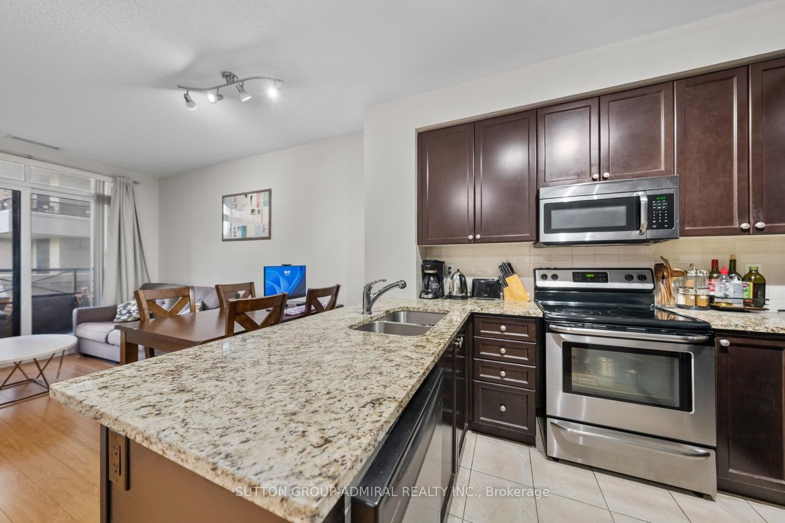 #215 - 9255 Jane Street