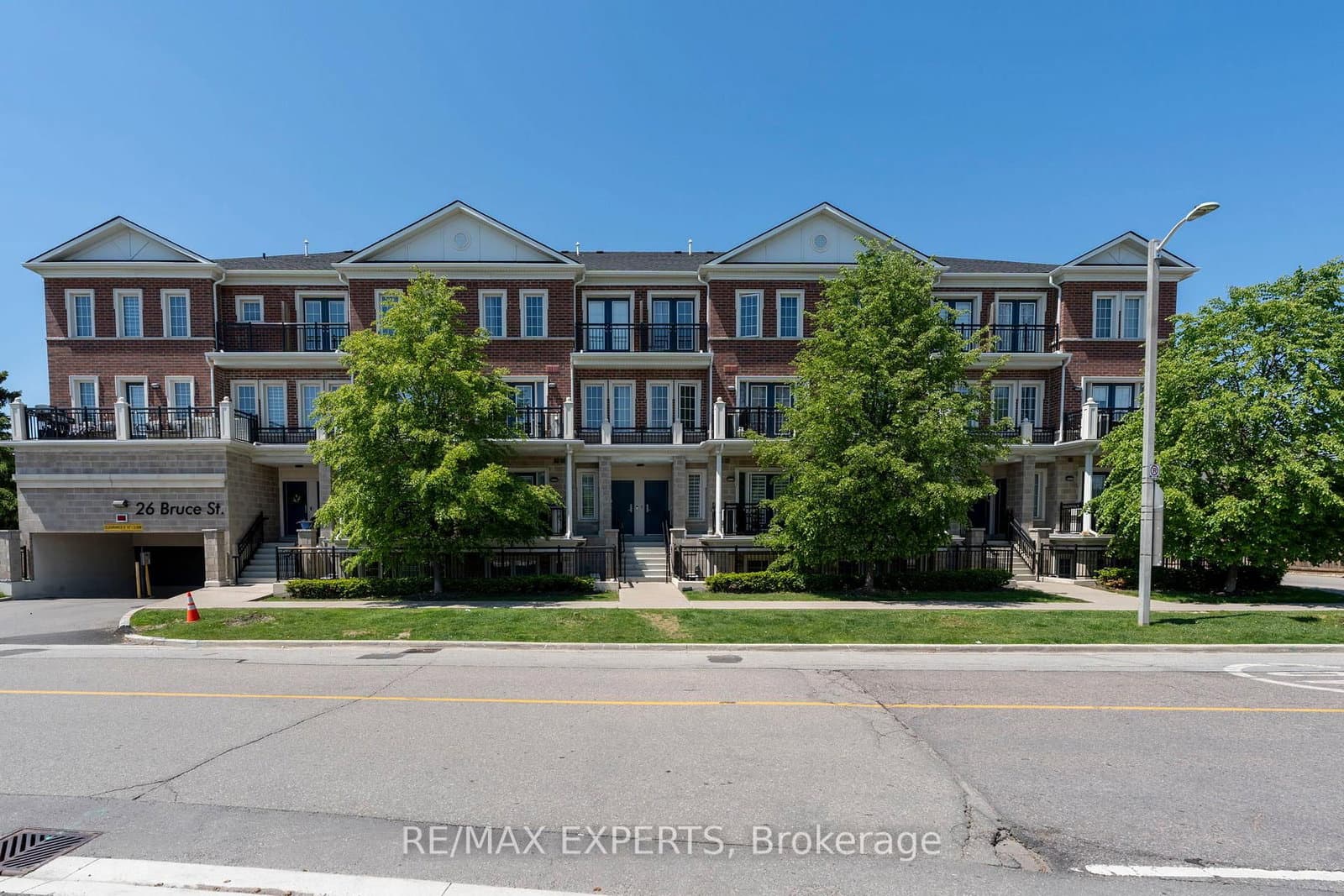 #4 - 26 Bruce Street