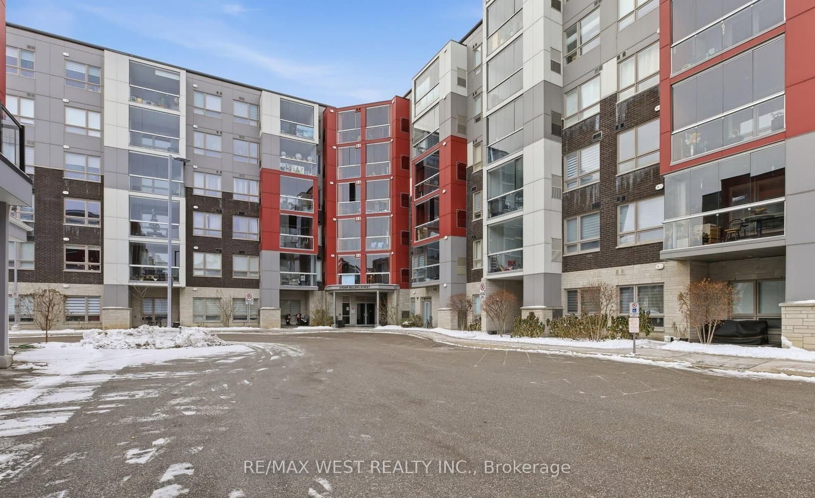 #412 - 2 Adam Sellers Street