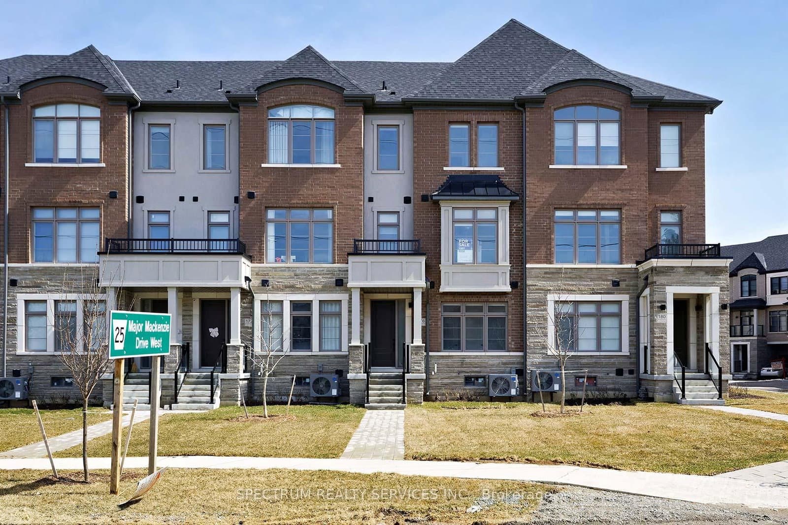 176 De La Roche Drive